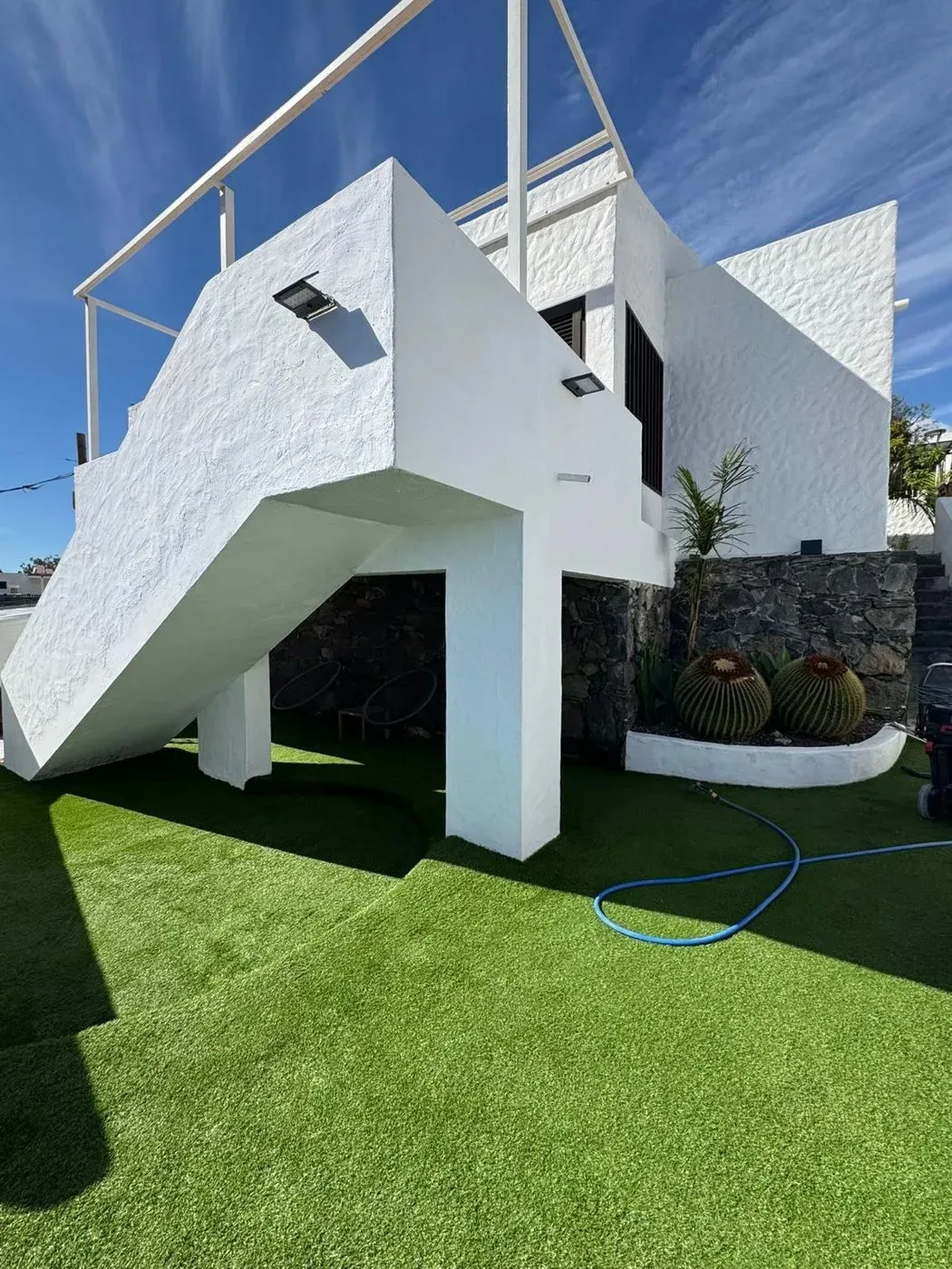 La escalera, terminada