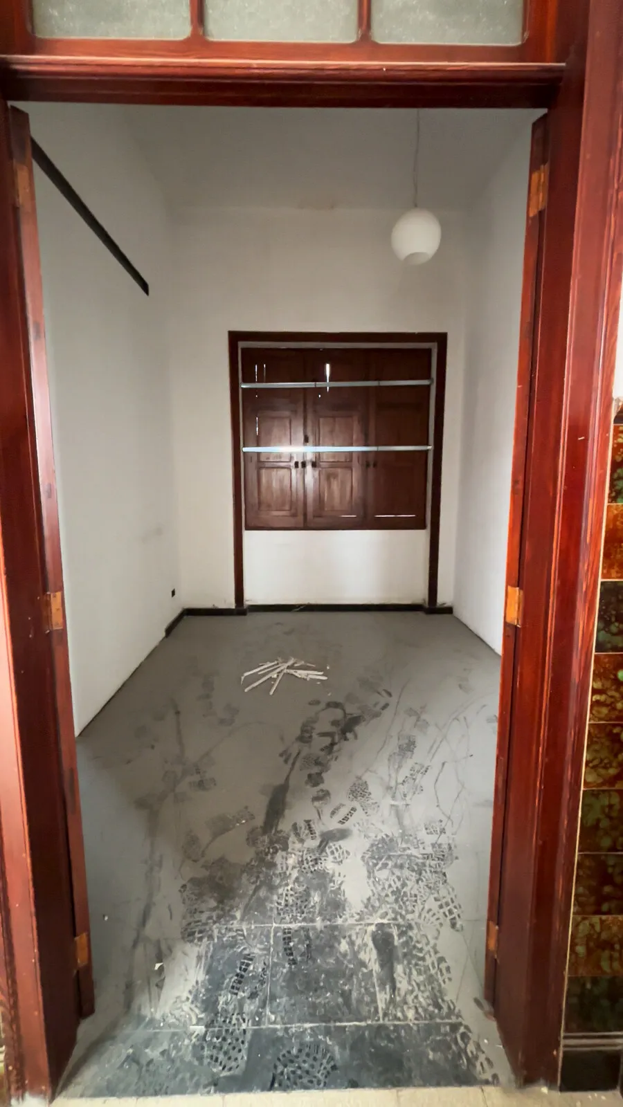Habitación con armario empotrado