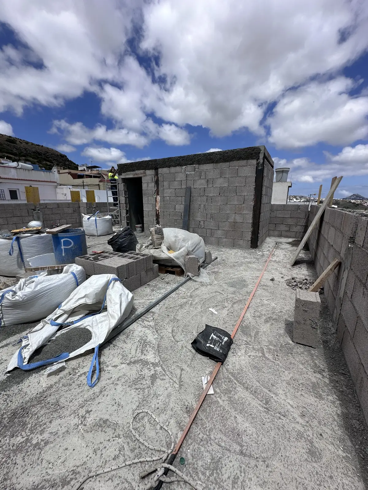 Isla Perdida, en obra