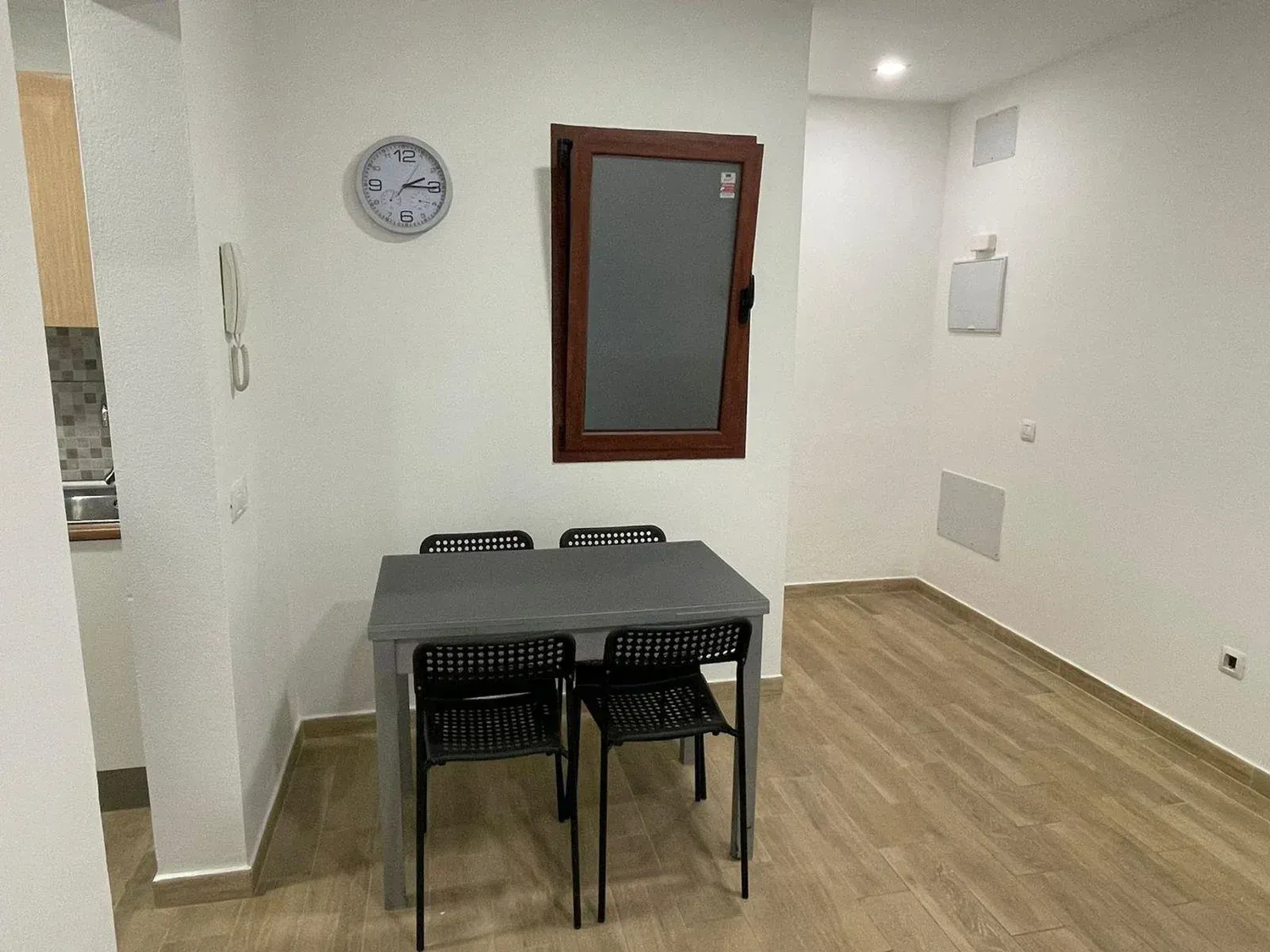 Estudio en Moya, entregada